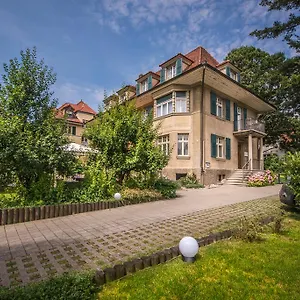 Max Aviation & 3*, Bern Zwitserland